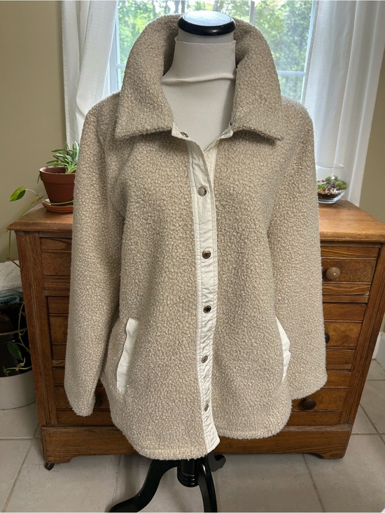 Tommy Hilfiger Jackets & Blazers - Tommy Hilfiger Beige Sherpa Button-Front Jacket Size Large
